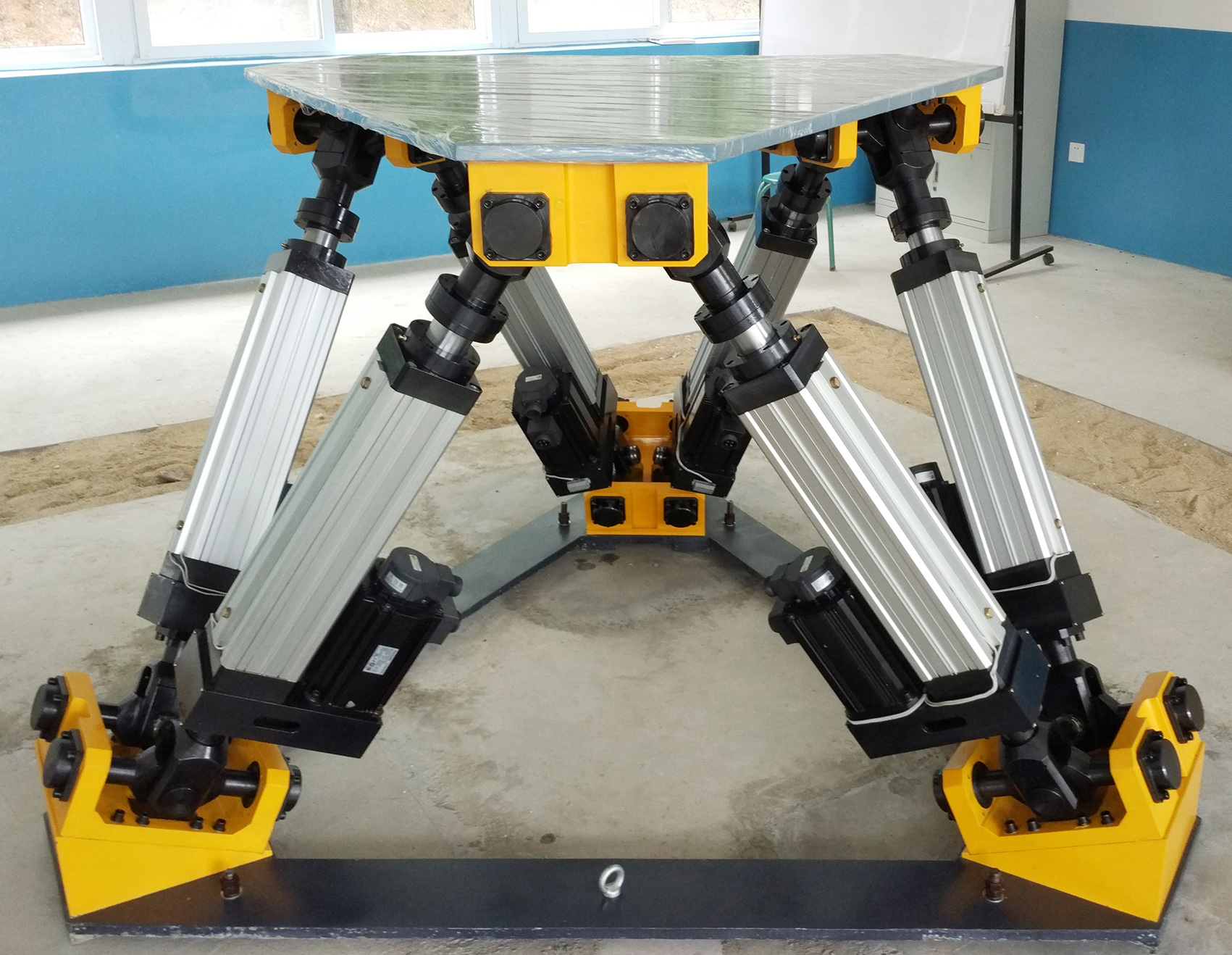 六自由度振動臺