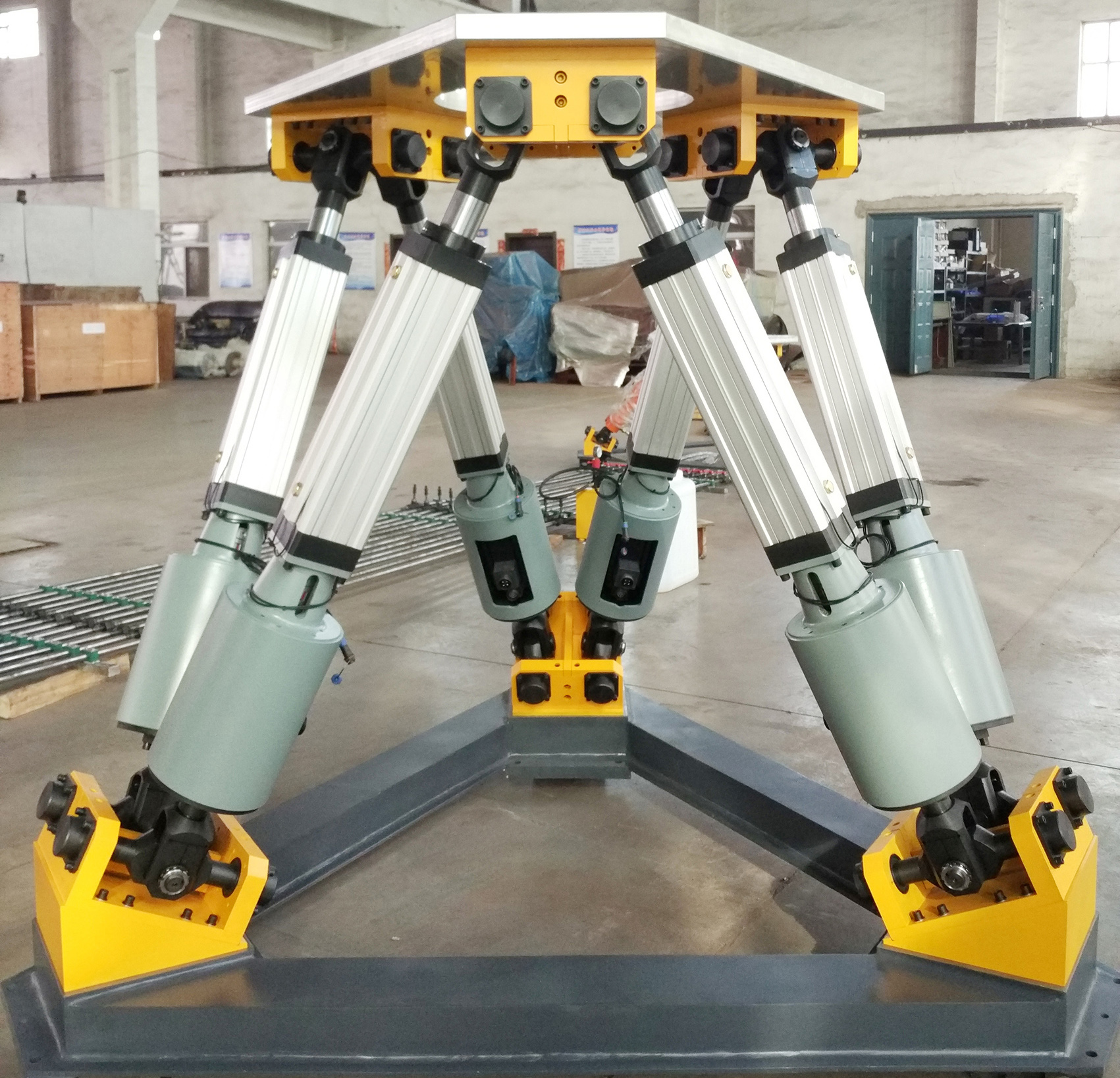 六自由度搖擺臺（直動-十字軸）